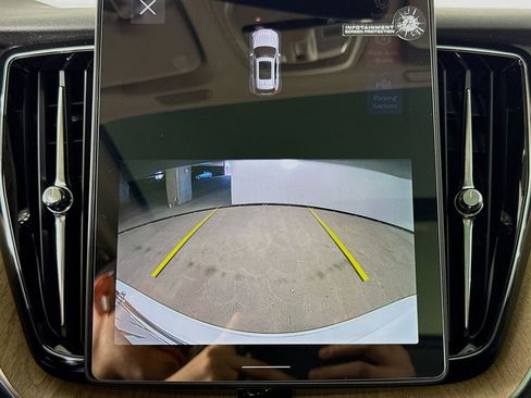 New 2026 Volvo XC60 B5 Core AWD/4WD image 14