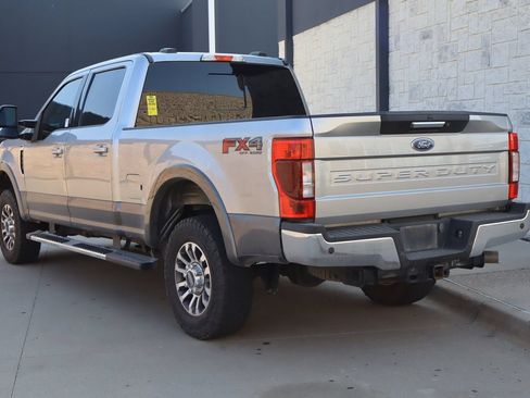 Used 2021 Ford F250 Lariat w/ FX4 Off-Road Package AWD/4WD image 3