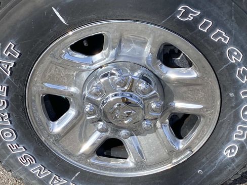 Used 2023 RAM 2500 Tradesman w/ Chrome Appearance Group image 24