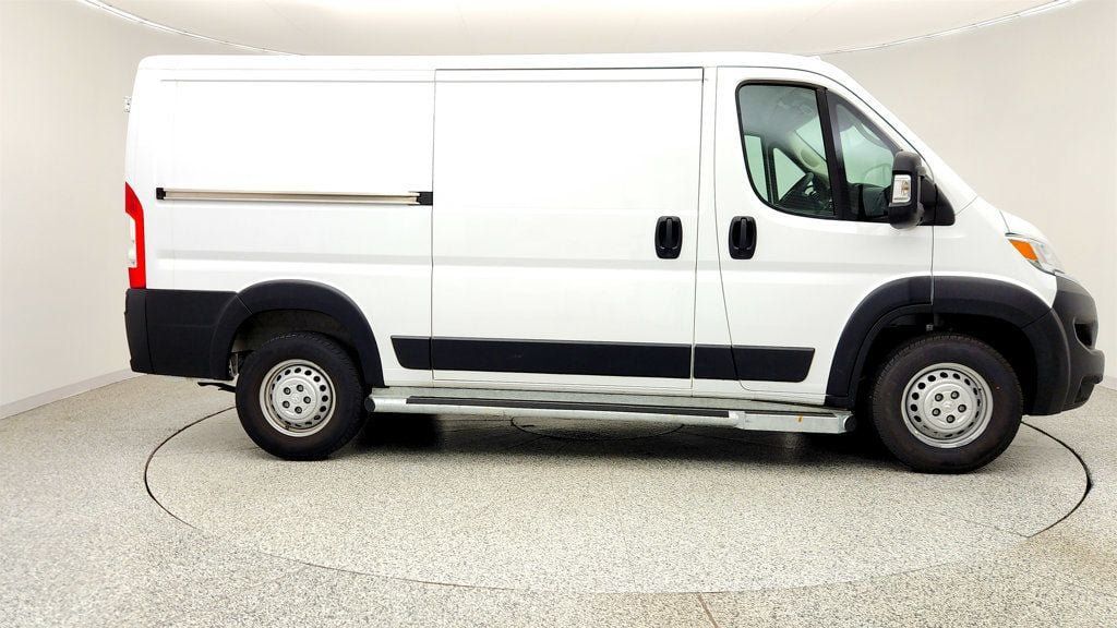 Used 2025 RAM ProMaster 2500 w/ U-Haul Equipment Group FWD image 4