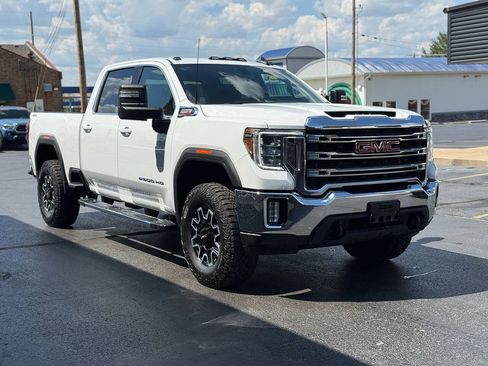 Used 2022 GMC Sierra 2500 SLE AWD/4WD image 3