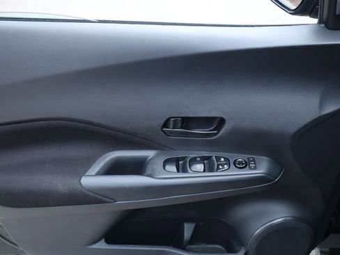 Used 2025 Nissan Kicks Play S image 19