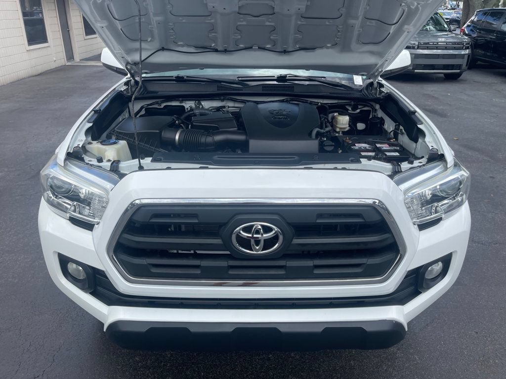 Used 2017 Toyota Tacoma SR5 w/ Tow Package RWD image 20