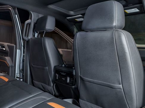 Used 2025 GMC Sierra 3500 AT4 w/ AT4 Premium Plus Package image 25