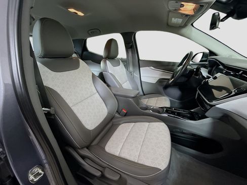 Used 2023 Chevrolet Bolt EUV Premier image 29