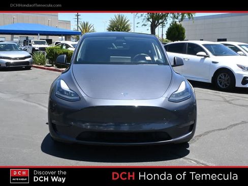 Used 2022 Tesla Model Y Performance AWD/4WD image 2