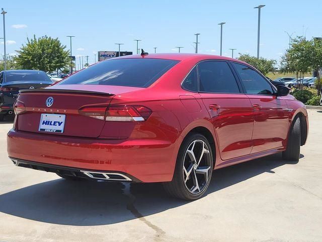 Used 2022 Volkswagen Passat 2.0T R-Line FWD image 4