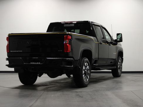Used 2023 Chevrolet Silverado 2500 LTZ w/ Carhartt Edition image 4