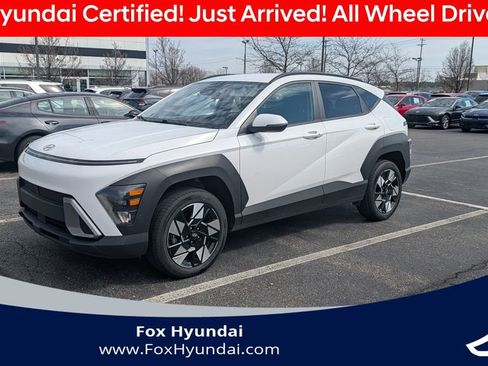Used 2025 Hyundai Kona SEL image 1