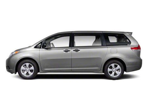 Used 2013 Toyota Sienna XLE w/ Entertainment Pkg AWD/4WD image 3
