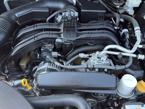 Used 2022 Subaru Outback Premium AWD/4WD image 30