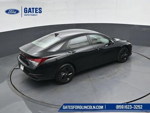 Used 2022 Hyundai Elantra SEL w/ Convenience Package FWD image 41