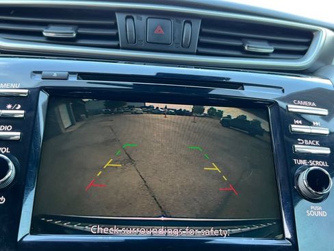 Used 2022 Nissan Murano S FWD image 9