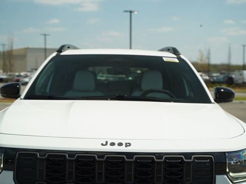 New 2026 Jeep Cherokee Limited image 37