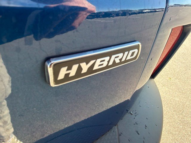 Used 2022 Ford Escape SE w/ Cold Weather Package FWD image 9