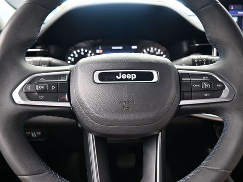 Used 2022 Jeep Compass Latitude image 25