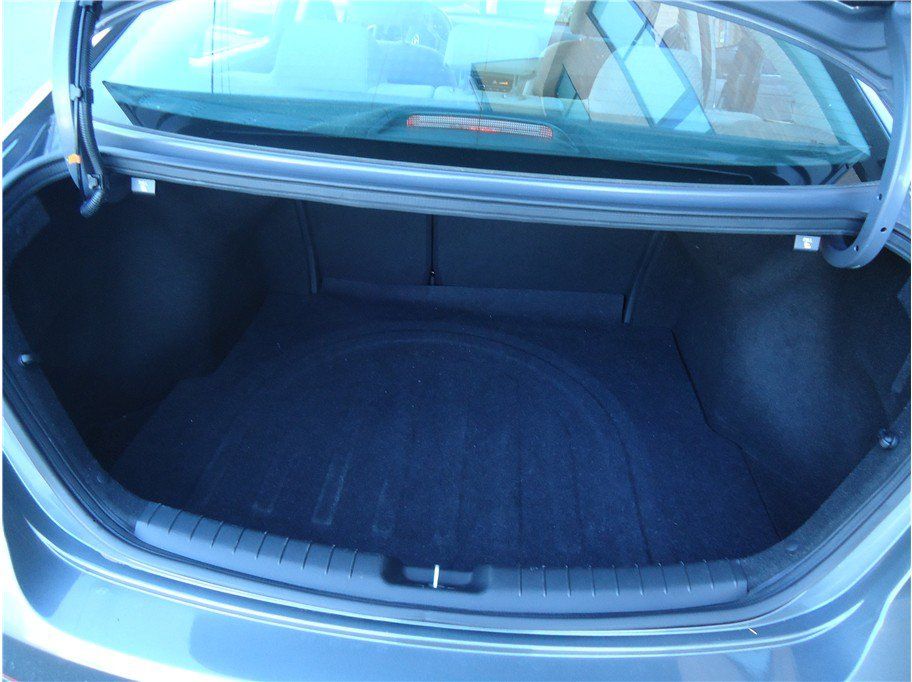 Used 2017 Hyundai Elantra SE FWD image 24