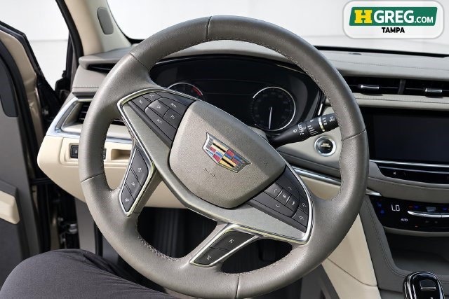 Used 2023 Cadillac XT5 Premium Luxury FWD image 13