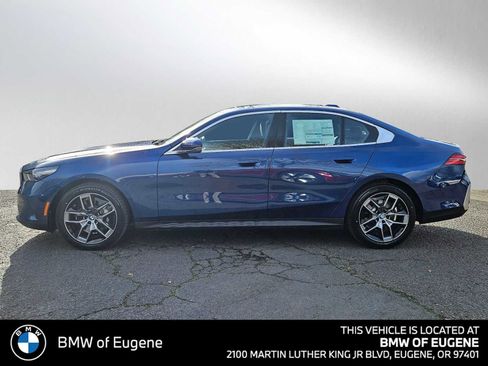 New 2026 BMW 530i xDrive w/ Premium Package image 6