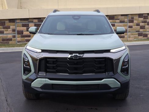 New 2026 Chevrolet Equinox ACTIV w/ Convenience Package III image 2