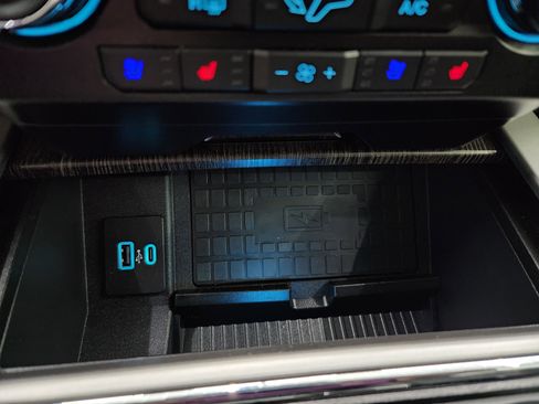 Used 2020 Ford F350 Lariat image 42