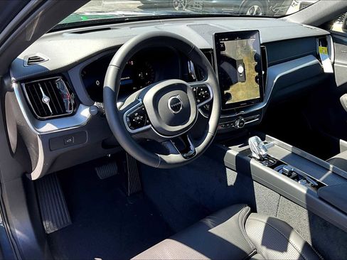 New 2026 Volvo XC60 B5 Ultra w/ Protection Package Premier image 9