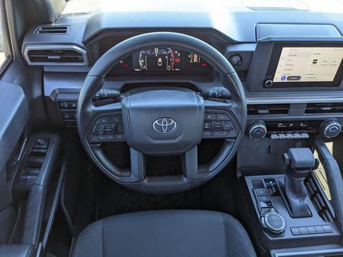 Used 2025 Toyota Tacoma SR5 image 15