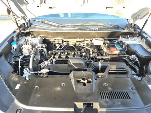 Certified 2024 Honda CR-V LX image 8