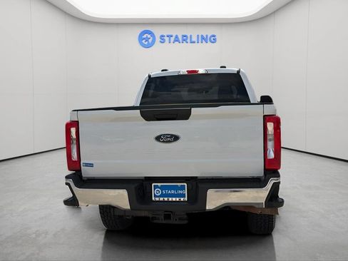Used 2024 Ford F250 XLT w/ FX4 Off-Road Package AWD/4WD image 8