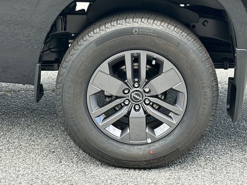 New 2025 Nissan Frontier SV w/ SV Convenience Package image 17