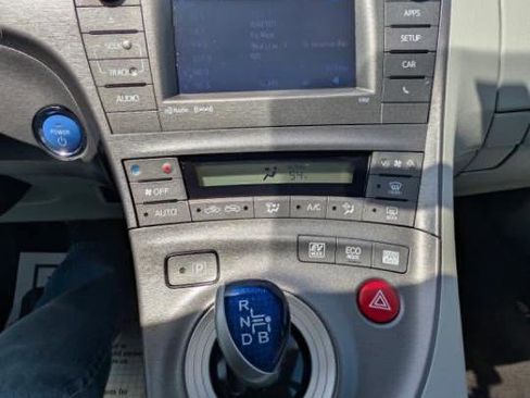 Used 2013 Toyota Prius Three w/ Solar Roof Pkg FWD image 20