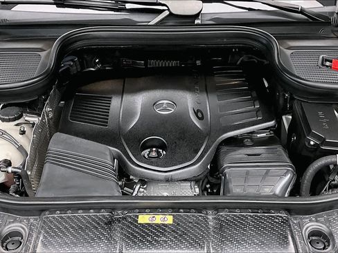 Used 2023 Mercedes-Benz GLS 450 4MATIC image 30