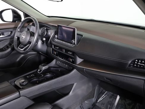 Used 2023 Nissan Rogue SV w/ SV Premium B Package AWD/4WD image 29
