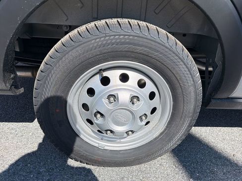 New 2026 Ford Transit 350 148 Medium Roof Wagon AWD image 12