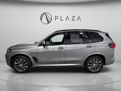 New 2026 BMW X5 xDrive40i image 3