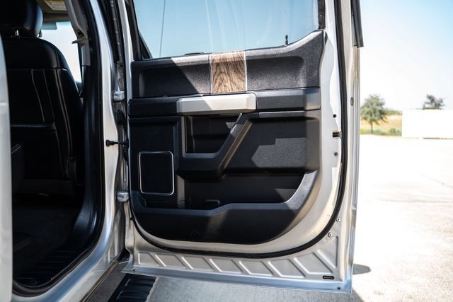 Used 2018 Ford F250 Lariat w/ Lariat Value Package AWD/4WD image 21