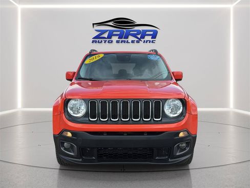 Used 2016 Jeep Renegade Latitude w/ Popular Equipment Group AWD/4WD image 2