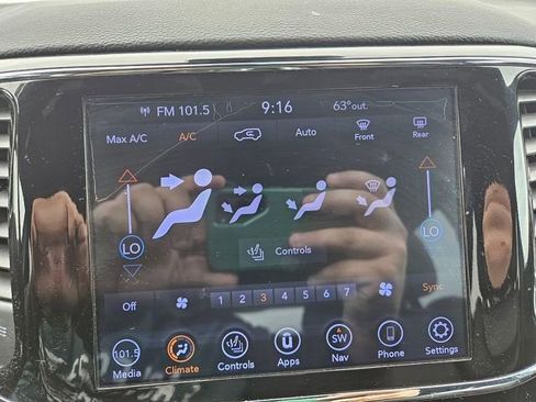 Used 2020 Jeep Grand Cherokee Limited w/ Luxury Group II image 19