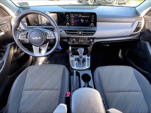 Used 2025 Kia Seltos LX AWD/4WD image 20
