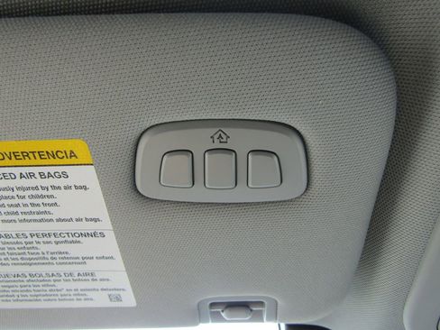 Used 2024 Ford Explorer XLT w/ Equipment Group 202A AWD/4WD image 33