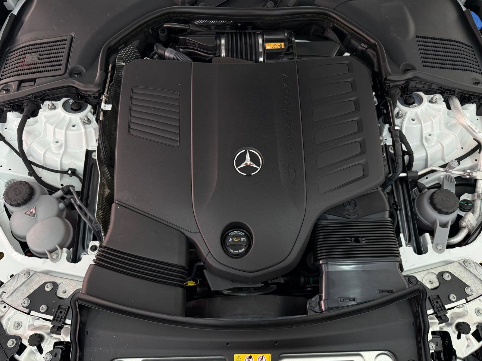 New 2027 Mercedes-Benz CLE 450 4MATIC Cabriolet image 32