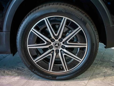 Used 2024 Mercedes-Benz EQB 350 4MATIC SUV image 10