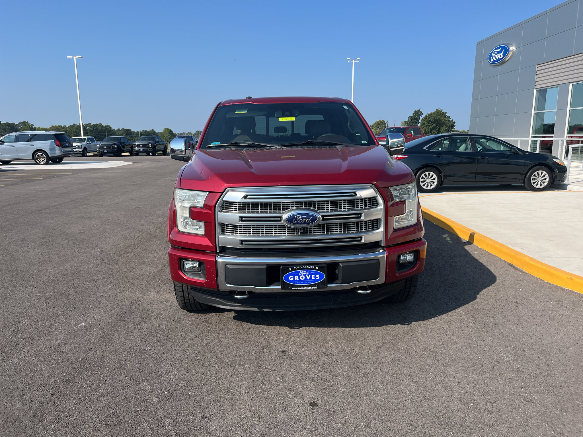 Used 2015 Ford F150 Platinum w/ Technology Package AWD/4WD image 2
