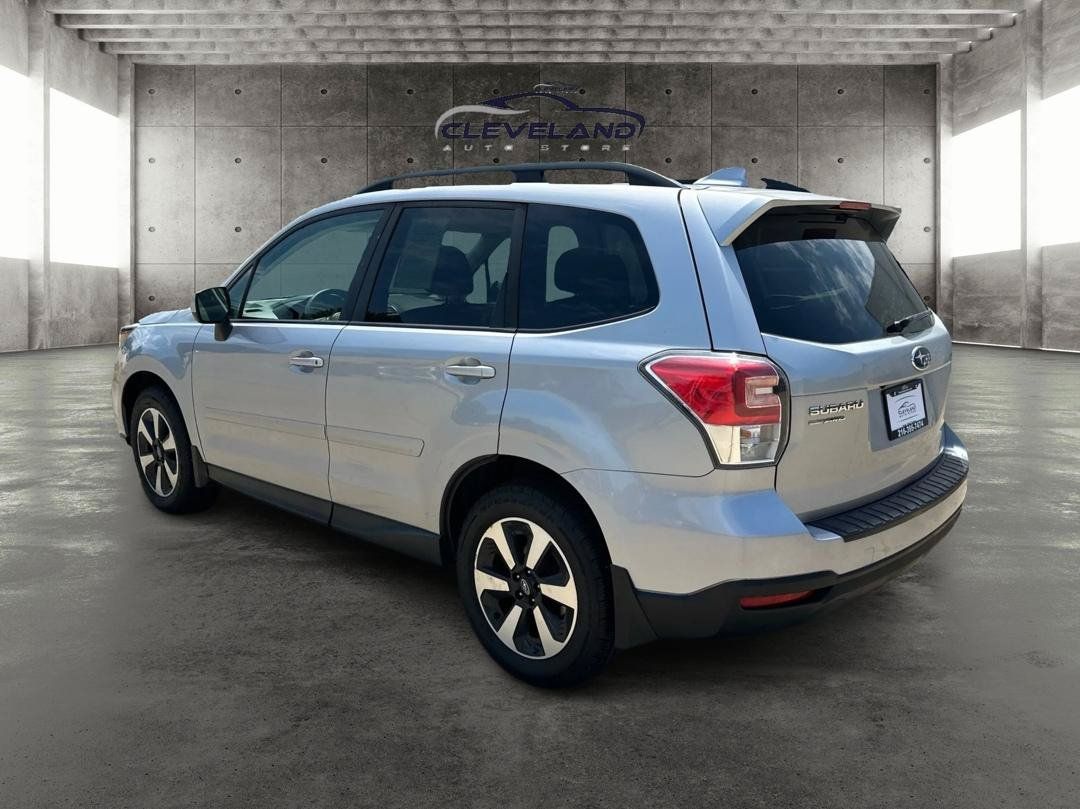 Used 2018 Subaru Forester 2.5i Premium w/ All-Weather Package AWD/4WD image 5