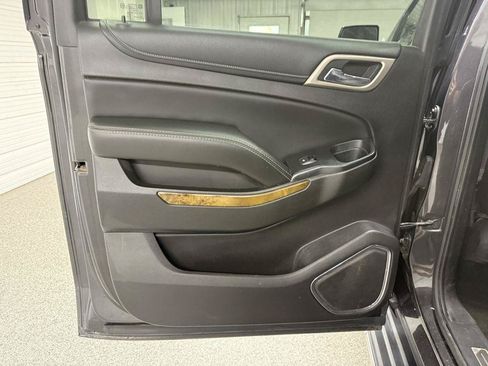 Used 2017 GMC Yukon XL Denali w/ Open Road Package AWD/4WD image 36