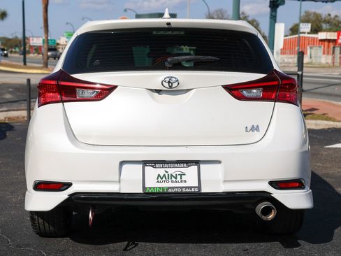 Used 2017 Toyota Corolla iM image 12