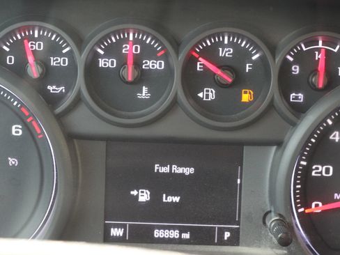 Used 2021 Chevrolet Silverado 2500 W/T w/ WT Fleet Convenience Package RWD image 15