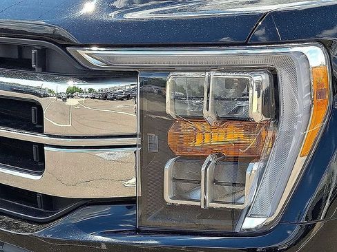 Used 2022 Ford F150 Lariat w/ FX4 Off-Road Package AWD/4WD image 12