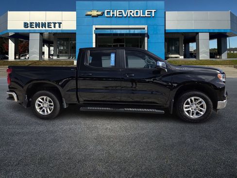 Used 2024 Chevrolet Silverado 1500 LT image 8