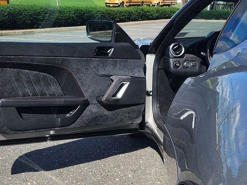 Used 2020 Lotus Evora image 8